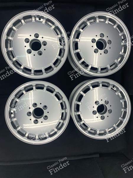 Original 'Gullideckel' Leichtmetallfelgen 6.5Jx15 ET48 - MERCEDES BENZ E (W124) - 1244010802- 1