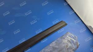 Baguette de protection d'aile arrière droite - version break - PEUGEOT 305 - 8564.53- thumb-2