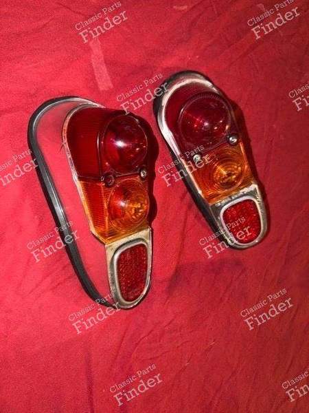 Paire de cabochons de feu arrière chromés - RENAULT 4 / 3 / F (R4) - 0