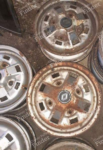 Jantes tôle pour Renault 20 et 30 - RENAULT 20 / 30 (R20 / R30) - 2