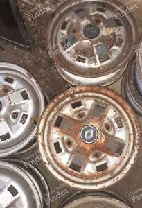 Jantes tôle pour Renault 20 et 30 - RENAULT 20 / 30 (R20 / R30) - thumb-2