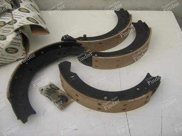 Rear brake pads - LAND ROVER Land Rover / Defender - RTC3411