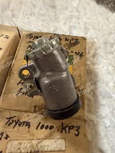 Ein Paar Vorderrad-Bremszylinder - TOYOTA Publica / 1000 (P30/P50) - 47510-19035- thumb-1