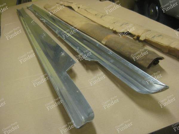 NOS Moulures de seuil extérieur Olympia Rekord Caravan 1957 - OPEL Olympia Rekord - #164797, #164798- 1