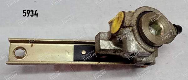 Bremsverteiler - RENAULT 20 / 30 (R20 / R30) - RS 5934- 3