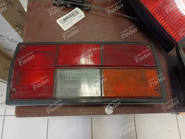 Feu arrière droit - VOLKSWAGEN (VW) T3 - 251945112E (?)- 1