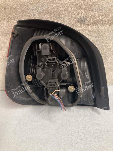 Right rear light phase 2 - RENAULT Mégane Scénic I - 7700428055- 1