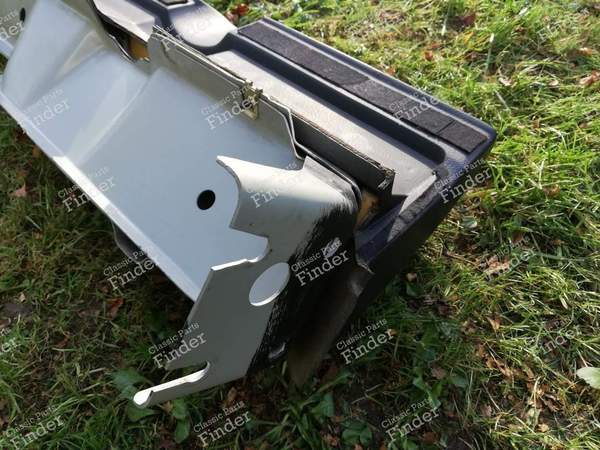 Barre de renfort / protège genoux pour Golf 1 cabriolet (US) - VOLKSWAGEN (VW) Golf I / Rabbit / Caddy / Jetta - 7