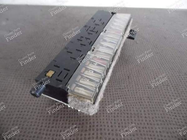 SICHERUNGSKASTEN 477941813 PORSCHE 944 & 924 - PORSCHE 944 - 477.941.813- 3