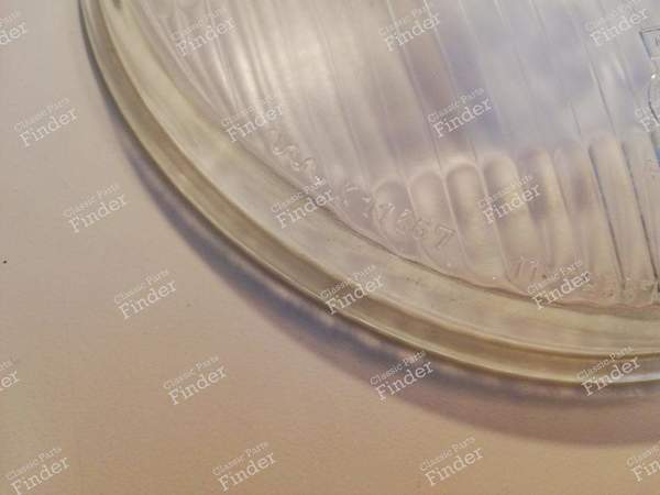 Pair of headlight lenses - VOLKSWAGEN (VW) Käfer / Beetle / Coccinelle / Escarabajo - K11667 / 11-92587 / 4475 R7- 6